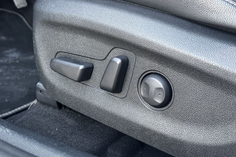 Продам Kia Niro 64 kWt  2020 года в Львове