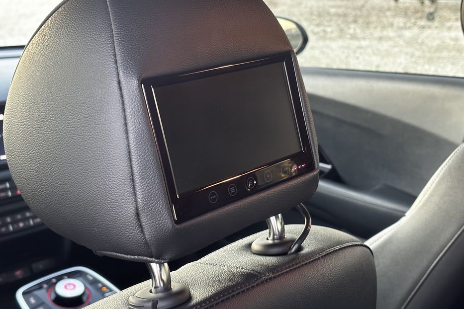 Продам Kia Niro 64 kWt  2020 года в Львове