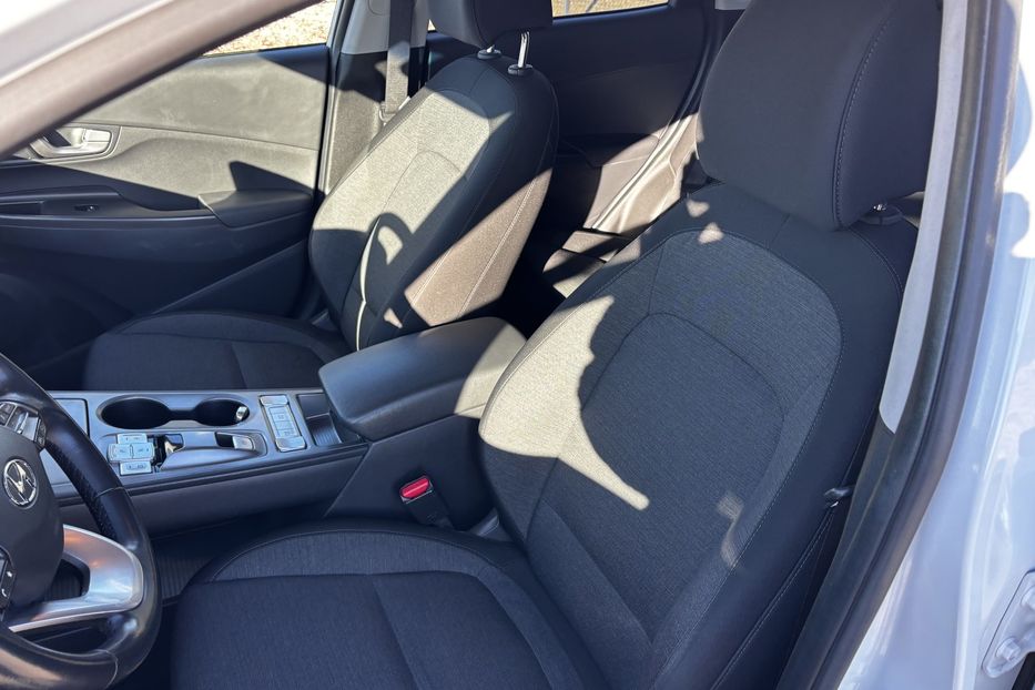 Продам Hyundai Kona 64 kwt 2022 года в Львове