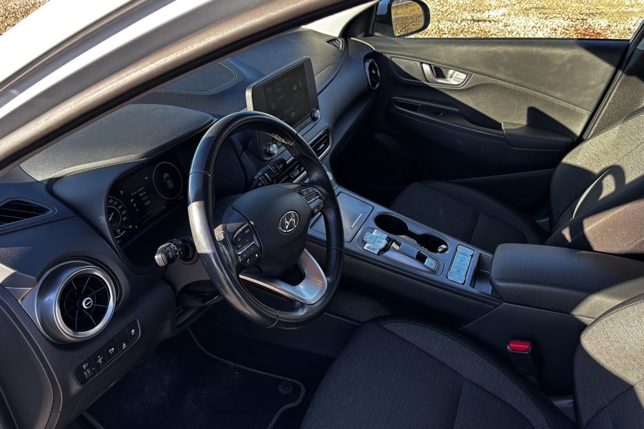 Продам Hyundai Kona 64 kwt 2022 года в Львове