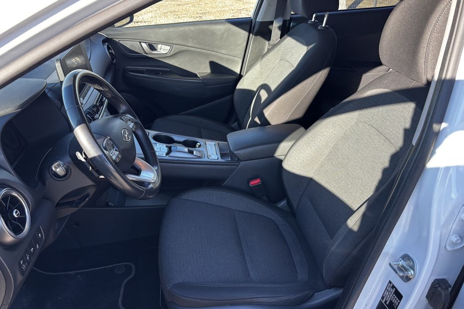 Продам Hyundai Kona 64 kwt 2022 года в Львове