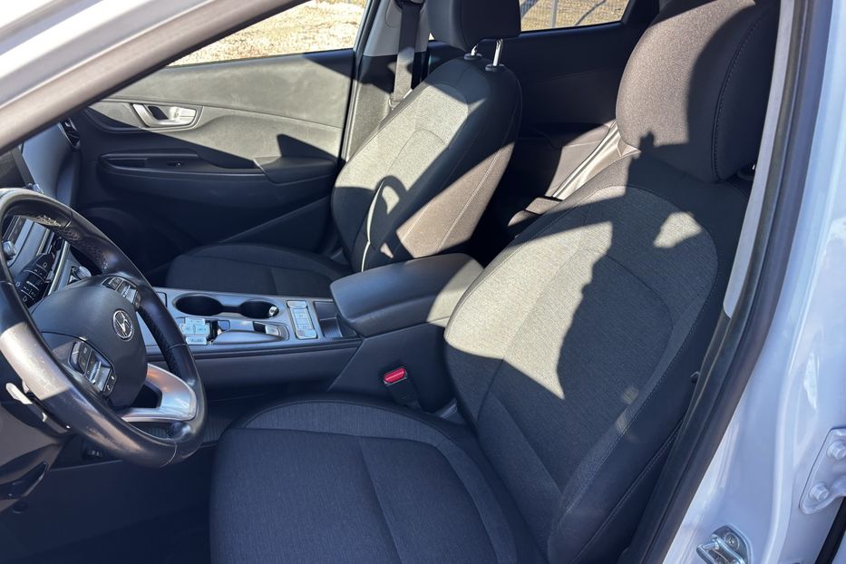 Продам Hyundai Kona 64 kwt 2022 года в Львове