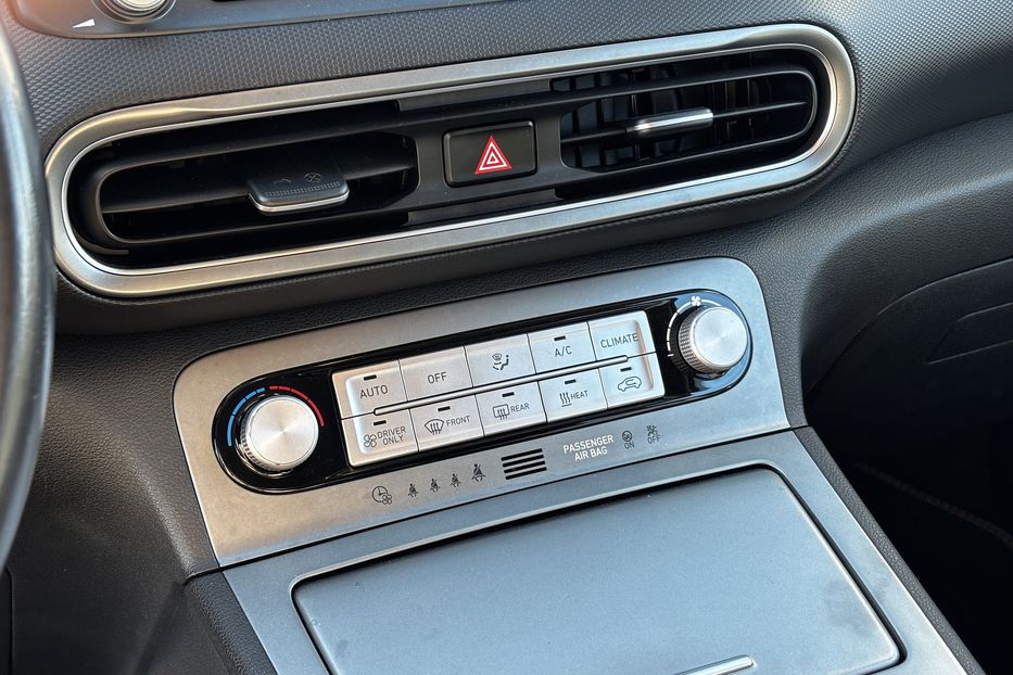 Продам Hyundai Kona 64 kwt 2022 года в Львове