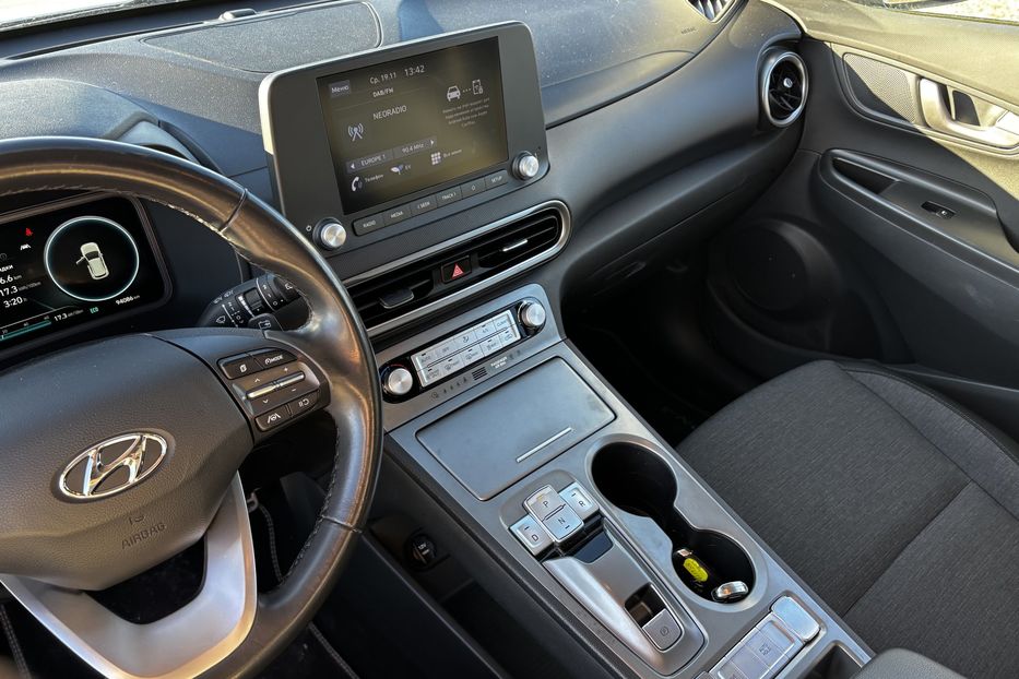 Продам Hyundai Kona 64 kwt 2022 года в Львове