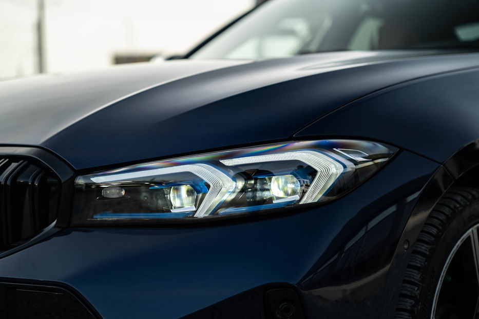 Продам BMW 330 I xDrive 2019 года в Черновцах