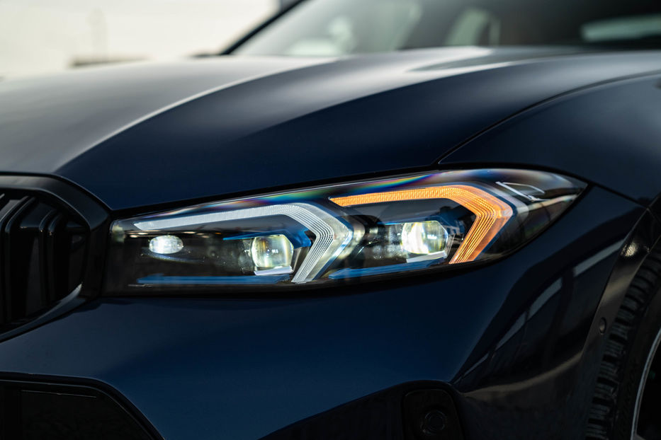 Продам BMW 330 I xDrive 2019 года в Черновцах