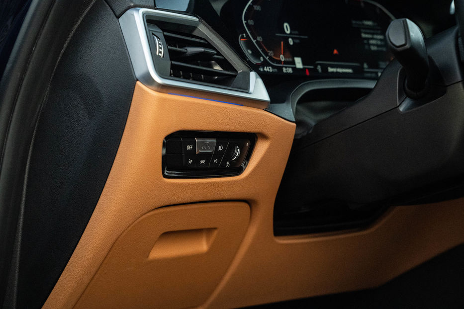 Продам BMW 330 I xDrive 2019 года в Черновцах