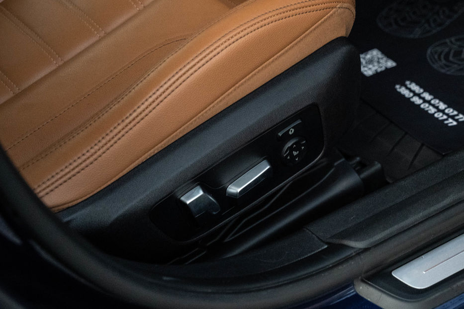 Продам BMW 330 I xDrive 2019 года в Черновцах