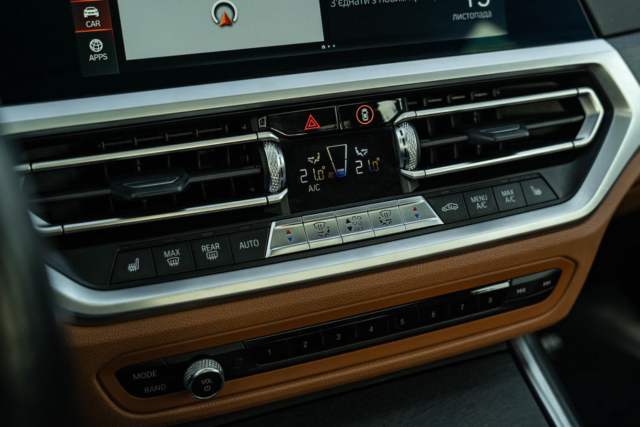 Продам BMW 330 I xDrive 2019 года в Черновцах