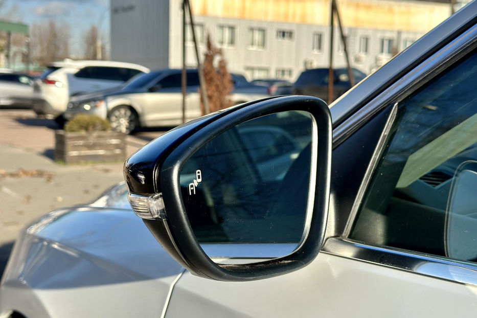 Продам Volkswagen Passat B7 (FL)/NMS 2018 года в Киеве