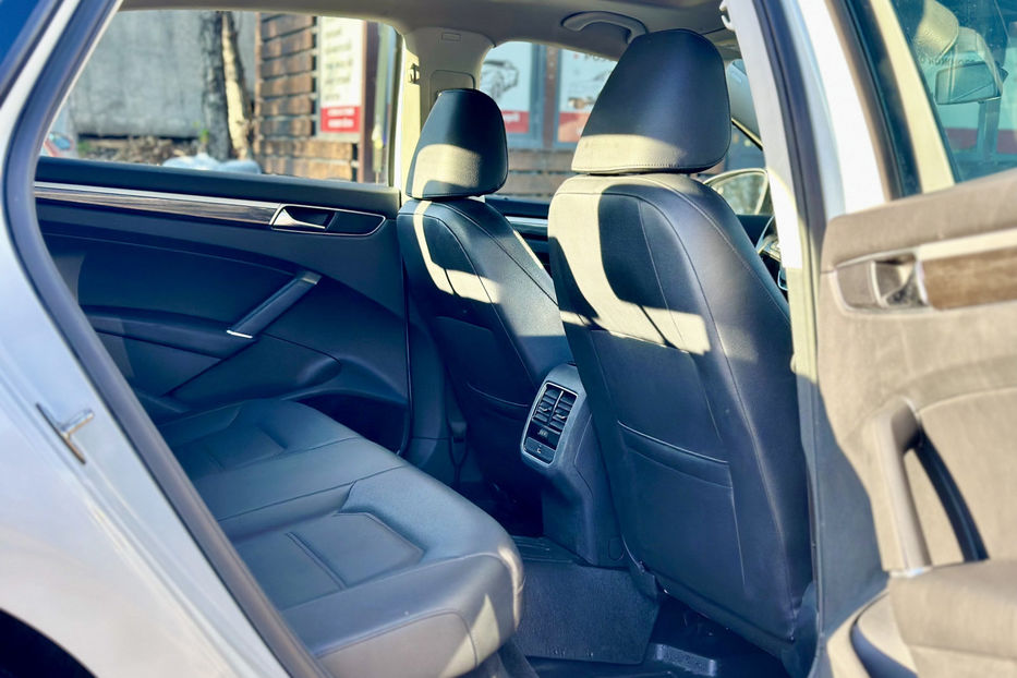 Продам Volkswagen Passat B7 (FL)/NMS 2018 года в Киеве