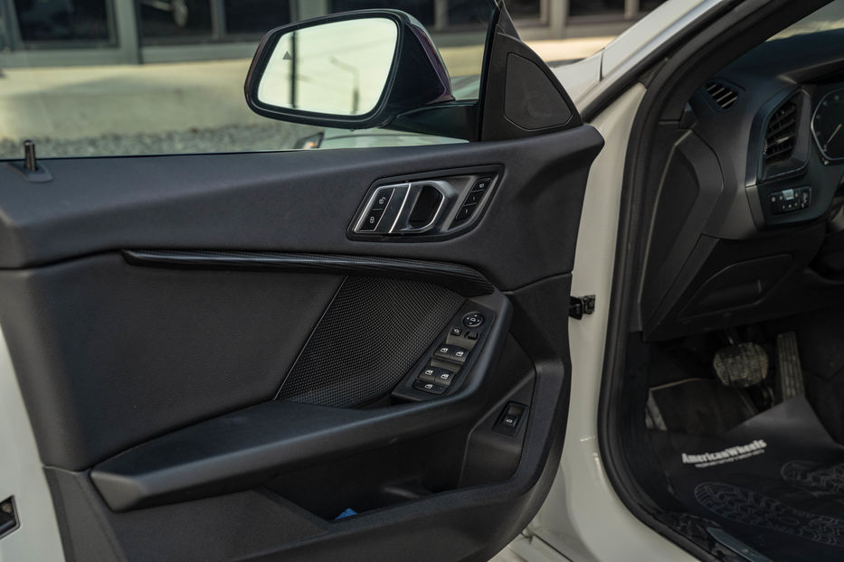 Продам BMW 2 Series 228 I xDrive Gran Coupe 2020 года в Черновцах