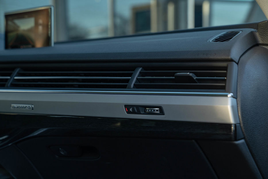 Продам Audi Q7 Prestige 2018 года в Черновцах