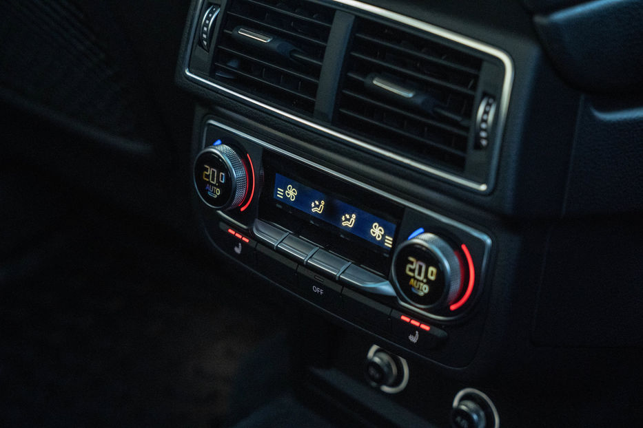 Продам Audi Q7 Prestige 2018 года в Черновцах