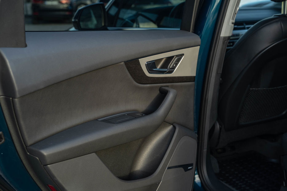 Продам Audi Q7 Prestige 2018 года в Черновцах