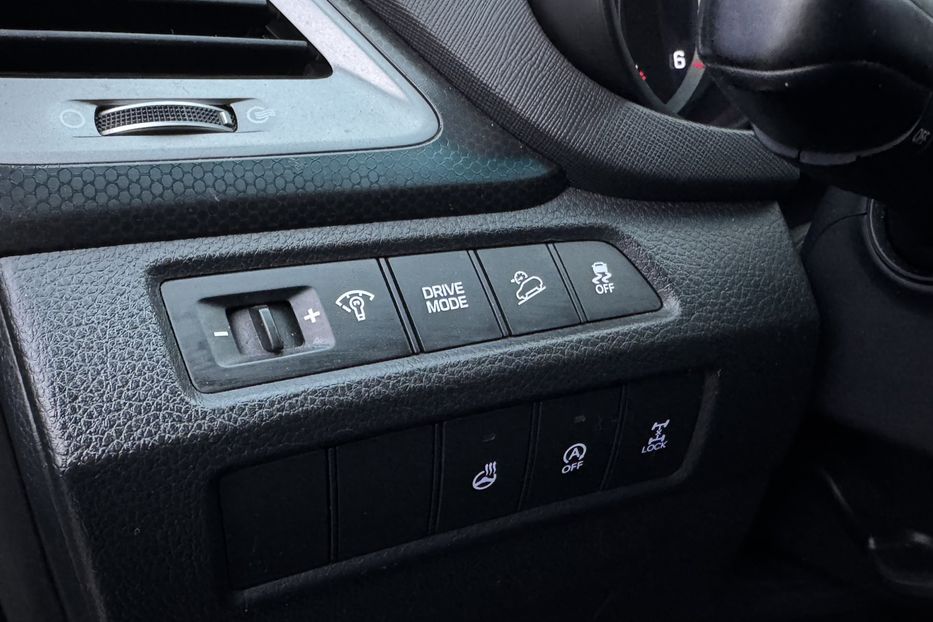 Продам Hyundai Santa FE (COMIS) 4WD 2016 года в г. Умань, Черкасская область