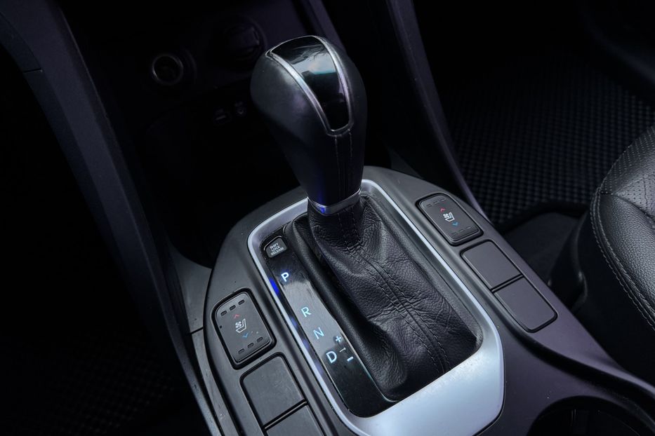 Продам Hyundai Santa FE (COMIS) 4WD 2016 года в г. Умань, Черкасская область