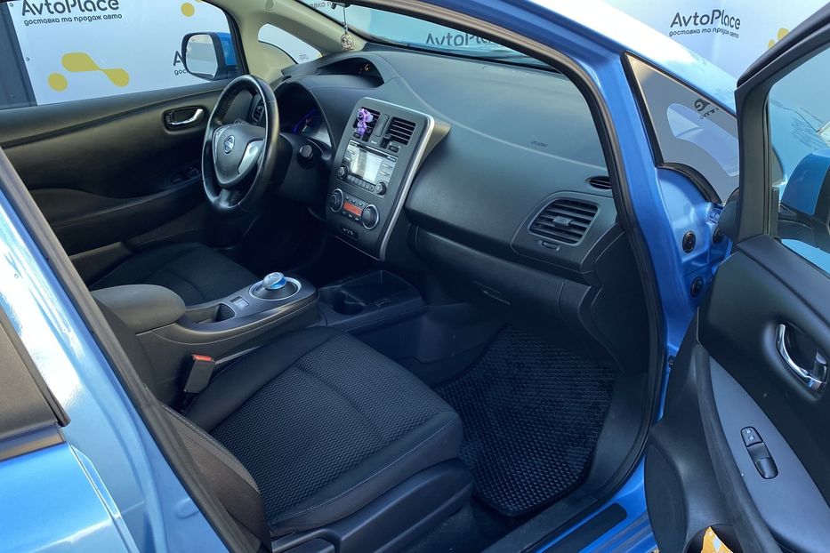 Продам Nissan Leaf 2014 года в Луцке