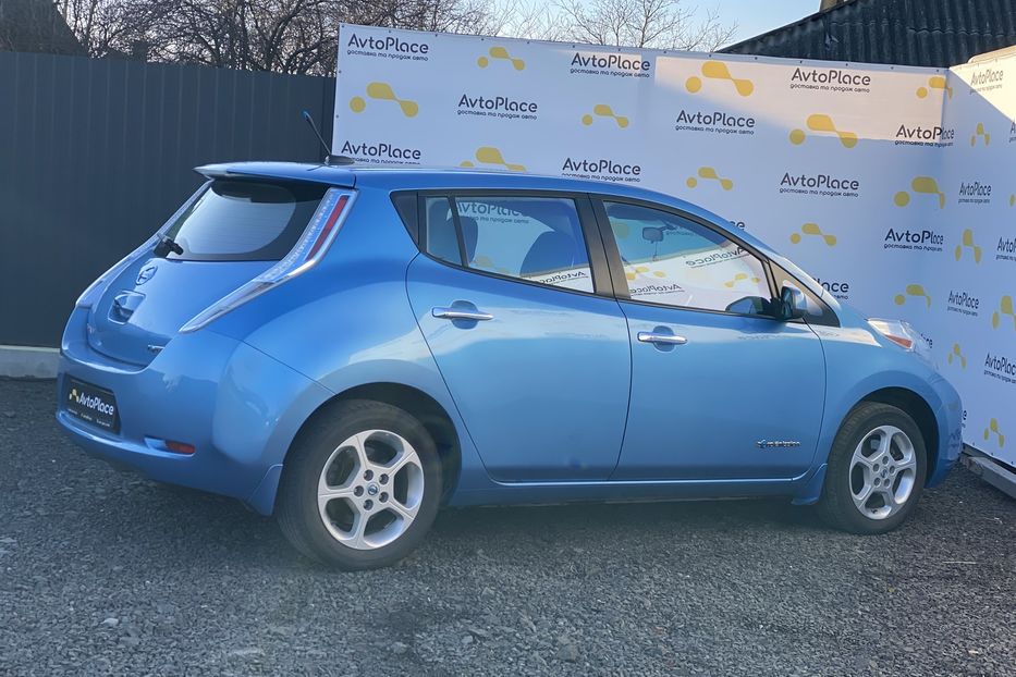 Продам Nissan Leaf 2014 года в Луцке