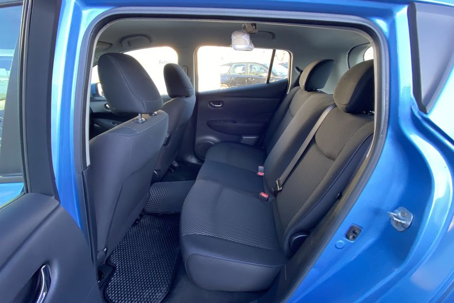 Продам Nissan Leaf 2014 года в Луцке