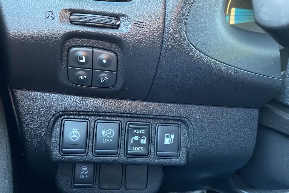 Продам Nissan Leaf 2014 года в Луцке