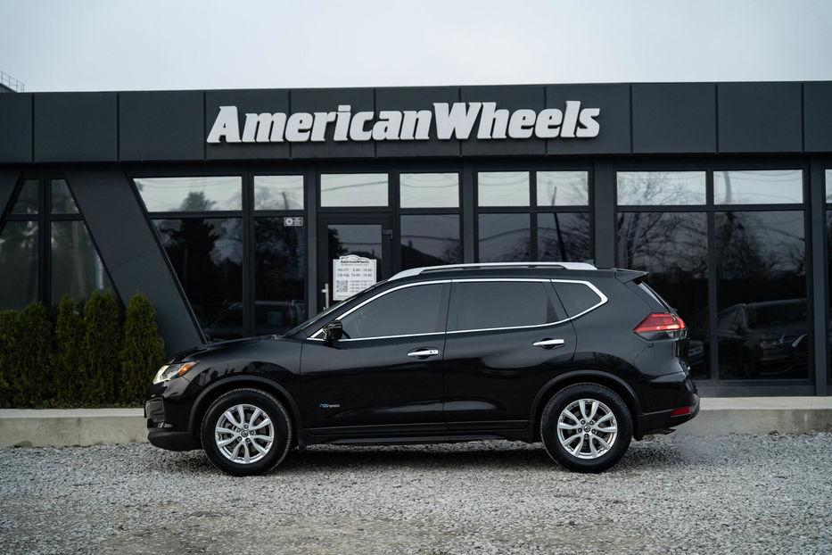 Продам Nissan Rogue SV Hybrid 2017 года в Черновцах