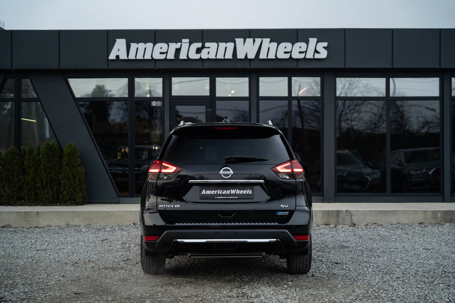 Продам Nissan Rogue SV Hybrid 2017 года в Черновцах