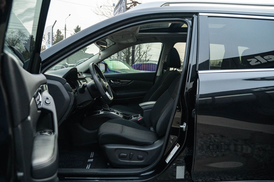 Продам Nissan Rogue SV Hybrid 2017 года в Черновцах