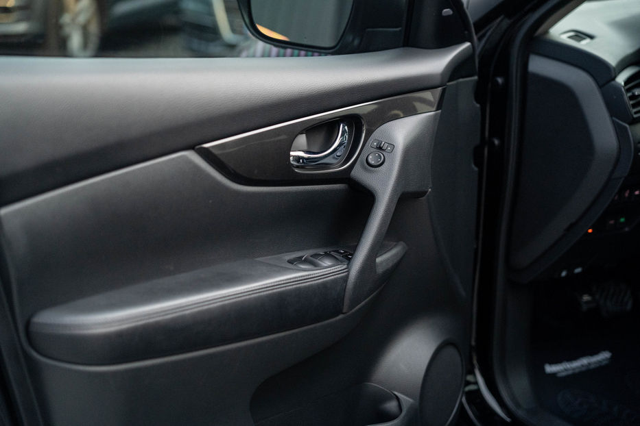 Продам Nissan Rogue SV Hybrid 2017 года в Черновцах