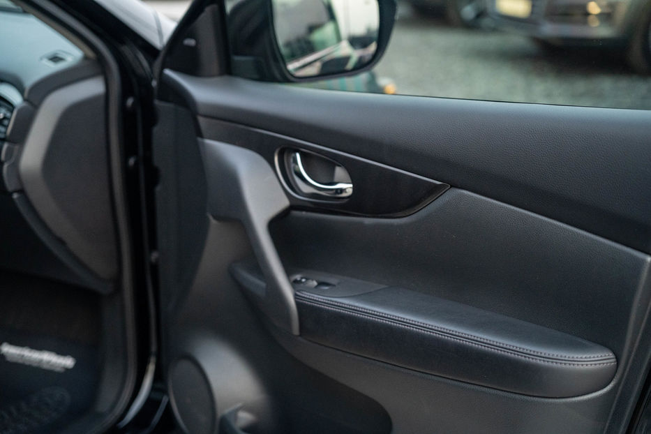 Продам Nissan Rogue SV Hybrid 2017 года в Черновцах