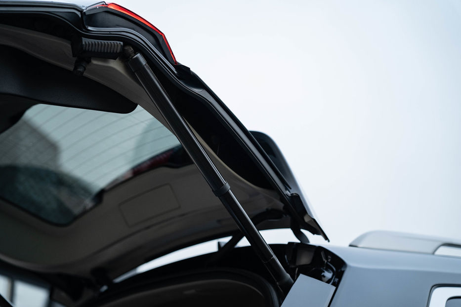 Продам Nissan Rogue SV Hybrid 2017 года в Черновцах