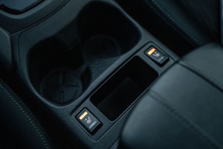 Продам Nissan Rogue SV Hybrid 2017 года в Черновцах