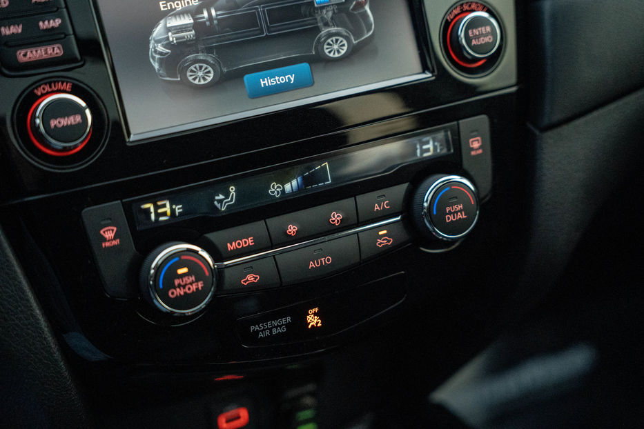 Продам Nissan Rogue SV Hybrid 2017 года в Черновцах