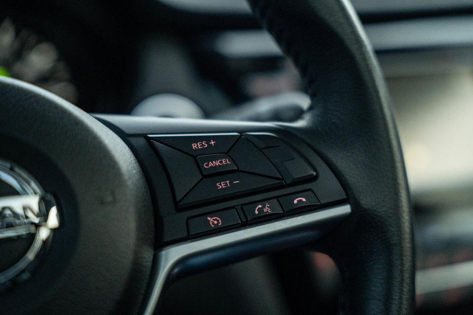 Продам Nissan Rogue SV Hybrid 2017 года в Черновцах