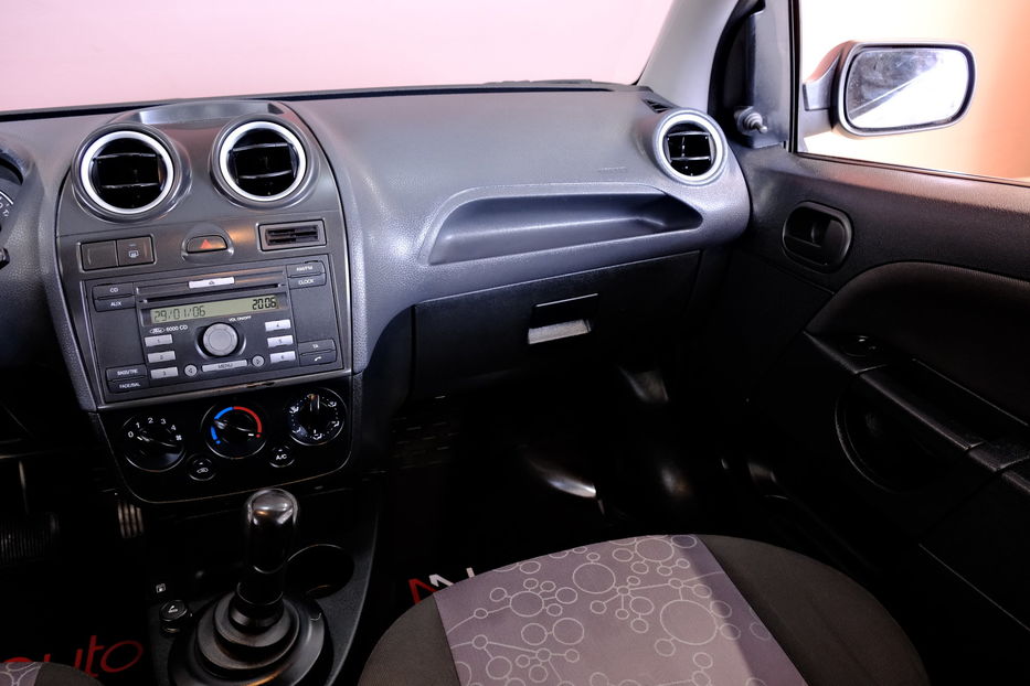 Продам Ford Fiesta 2006 года в Одессе