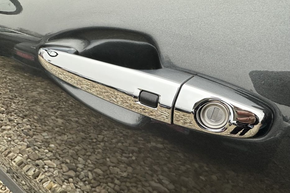 Продам Kia Niro 64кВтТепловийПідгрвсидінькерма 2022 года в Львове