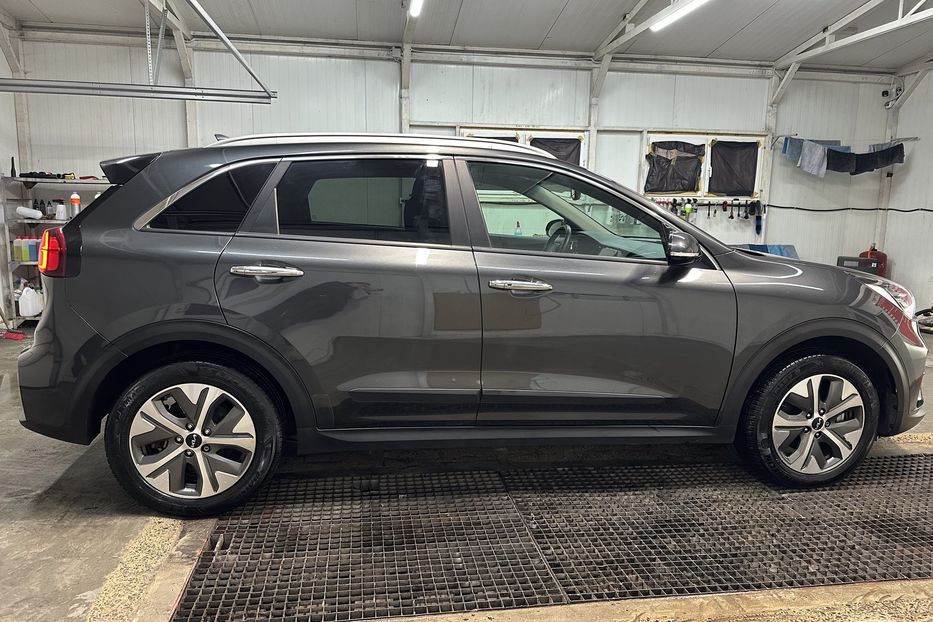 Продам Kia Niro 64кВтТепловийПідгрвсидінькерма 2022 года в Львове