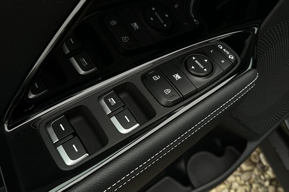 Продам Kia Niro 64кВтТепловийПідгрвсидінькерма 2022 года в Львове