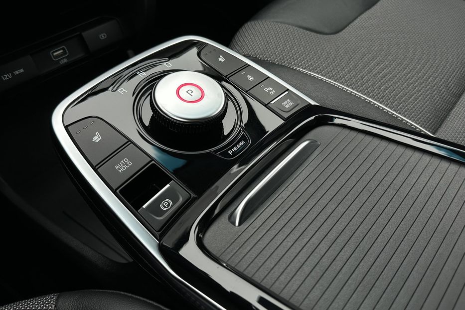 Продам Kia Niro 64кВтТепловийПідгрвсидінькерма 2022 года в Львове