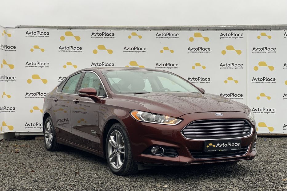 Продам Ford Fusion Гібрид 2015 года в Луцке