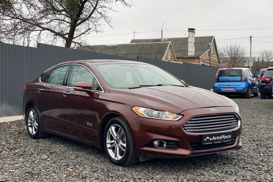 Продам Ford Fusion Гібрид 2015 года в Луцке