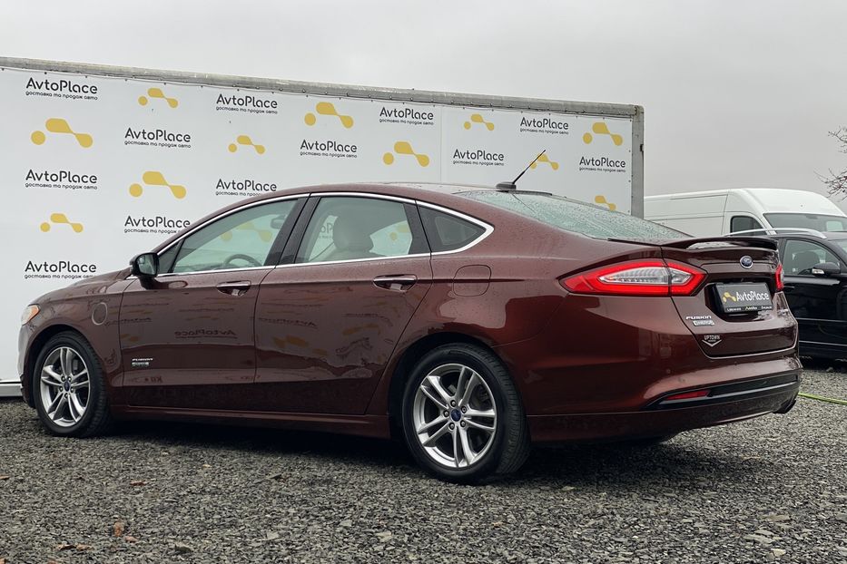 Продам Ford Fusion Гібрид 2015 года в Луцке