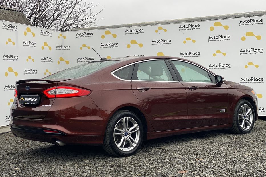 Продам Ford Fusion Гібрид 2015 года в Луцке