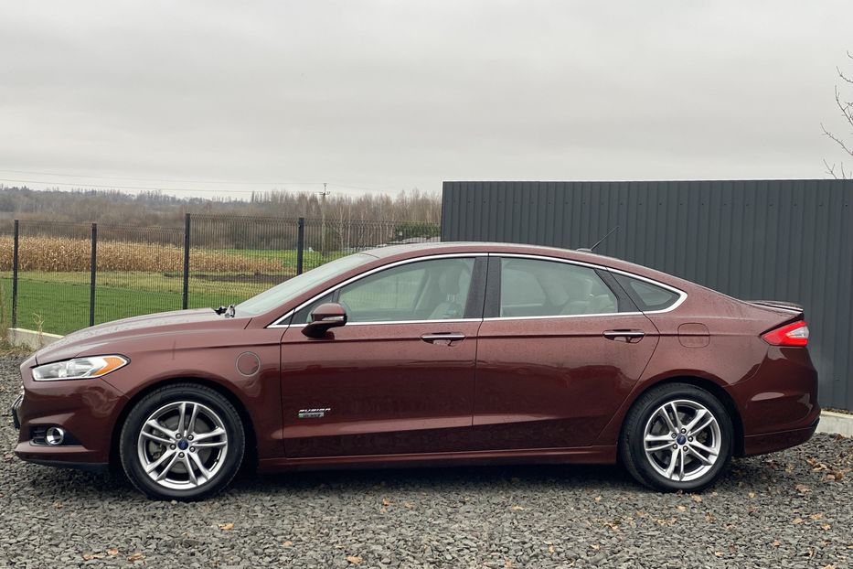 Продам Ford Fusion Гібрид 2015 года в Луцке