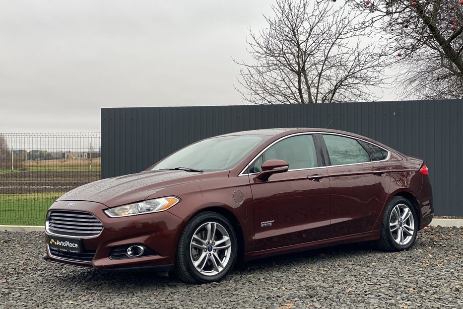 Продам Ford Fusion Гібрид 2015 года в Луцке