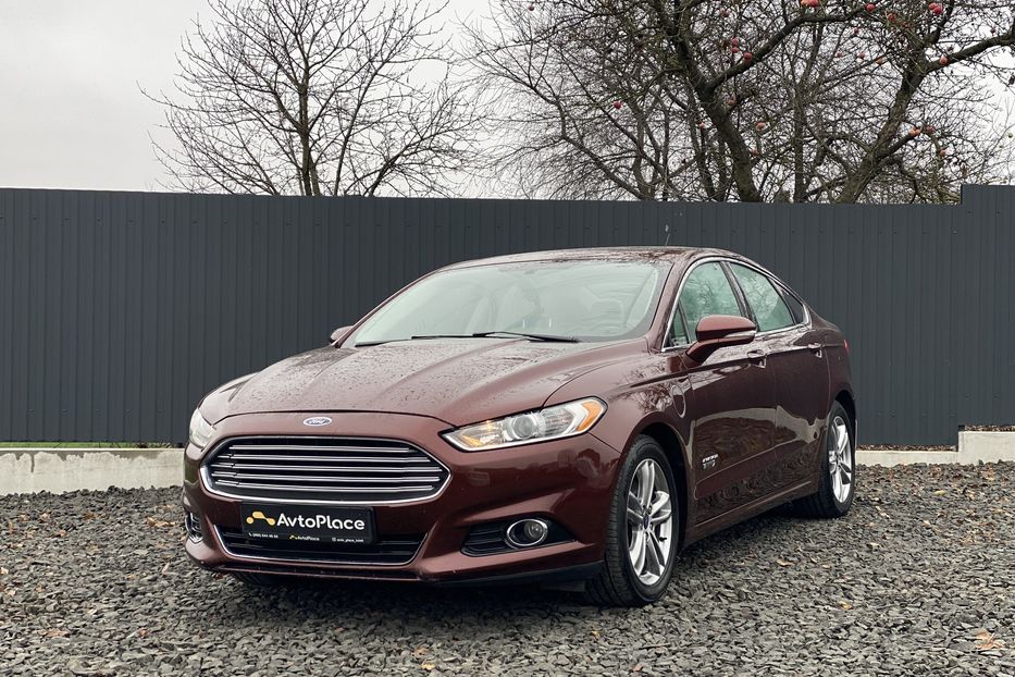 Продам Ford Fusion Гібрид 2015 года в Луцке