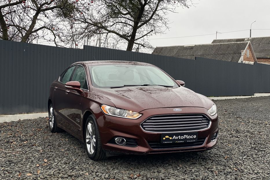 Продам Ford Fusion Гібрид 2015 года в Луцке