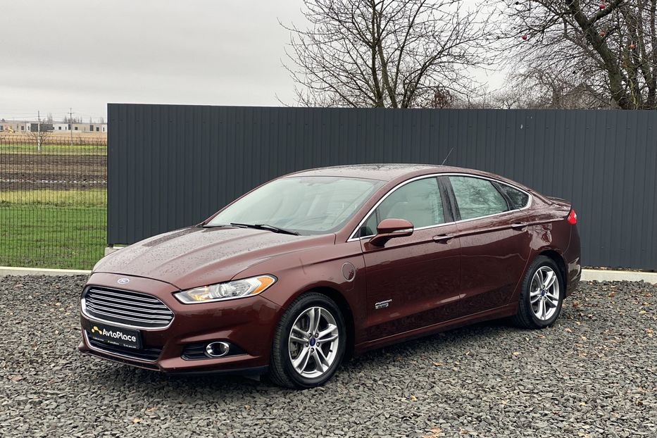 Продам Ford Fusion Гібрид 2015 года в Луцке