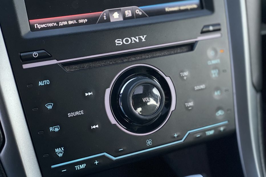 Продам Ford Fusion Гібрид 2015 года в Луцке