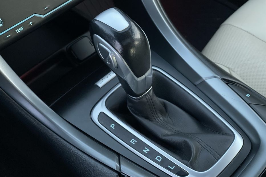 Продам Ford Fusion Гібрид 2015 года в Луцке